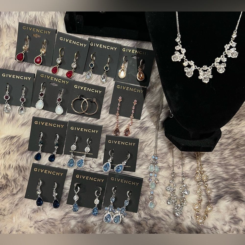 Givenchy Swarovski jewelries✨